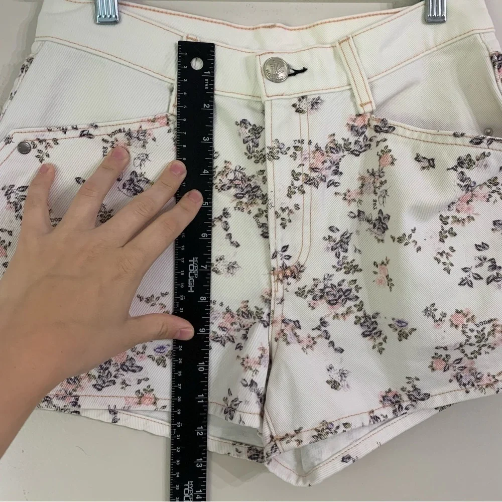 New! Rag & Bone Shorts JEAN Ellie Floral Print Denim Shorts in Micro Floral 26
